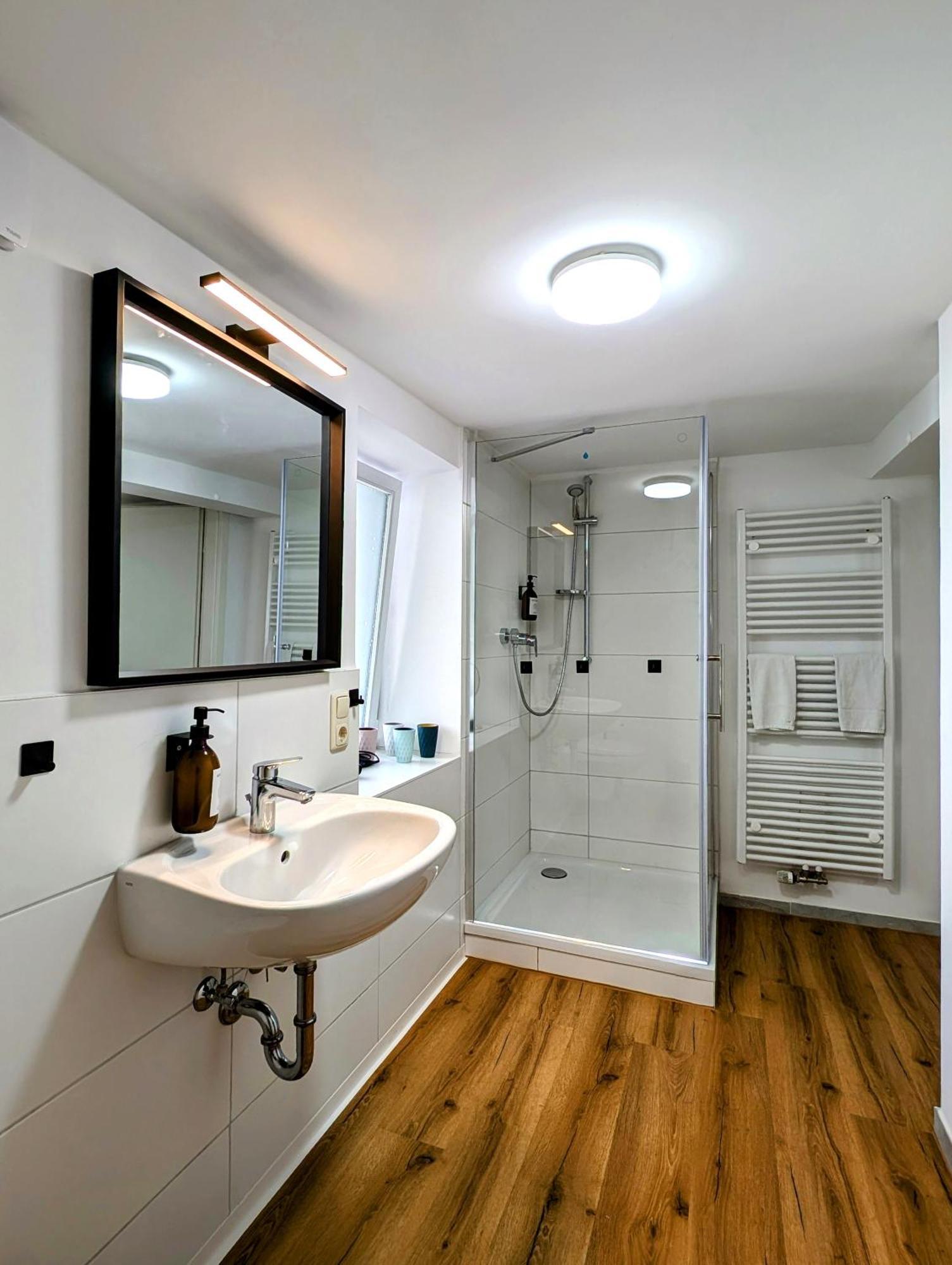 Bohnapartments - Design Suiten Am Markt - Vollausstattung - Wlan - Zentrum Ilmenau Dış mekan fotoğraf